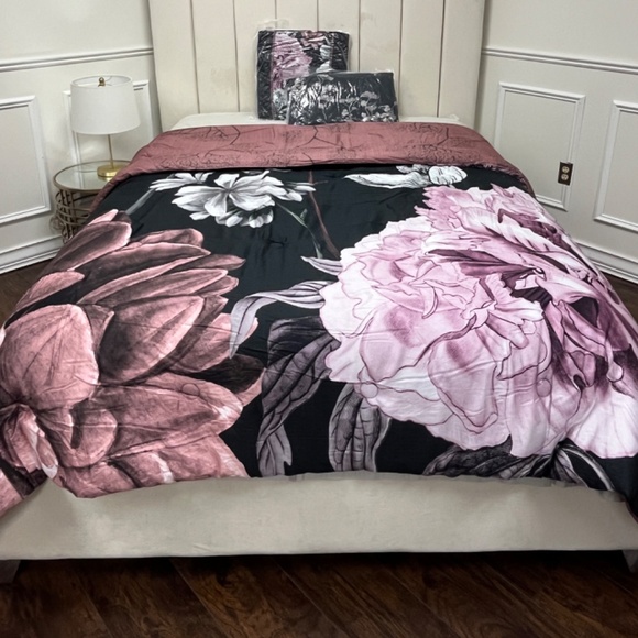 Bebejan Midnight Meadow Reversible King Comforter Set - Picture 6 of 6